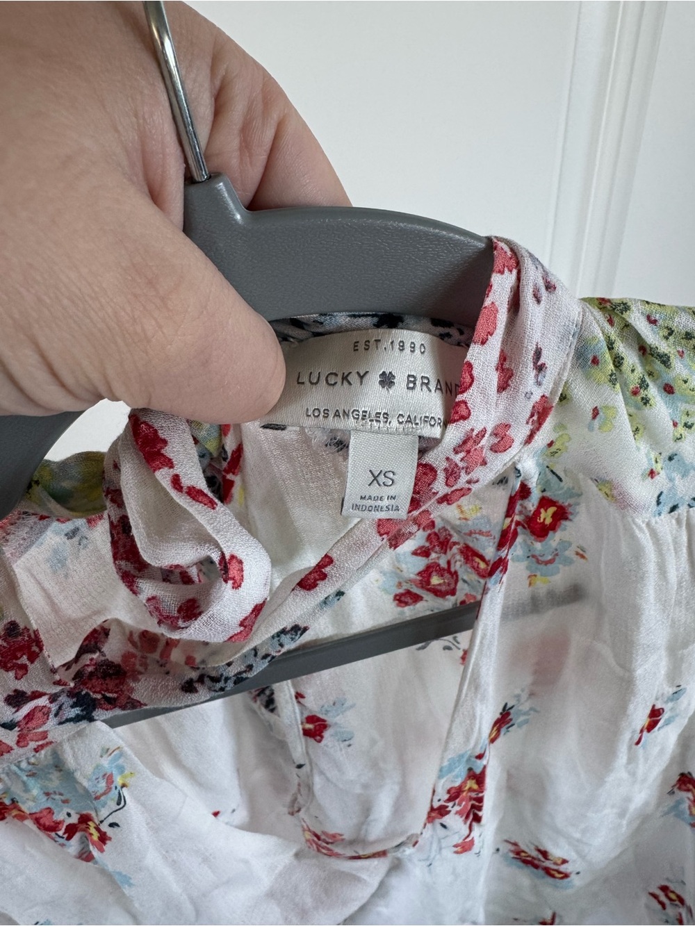 Lucky Brand White Floral Bell Sleeve Peasant Blouse with Tie Neck - Picture 4 of 4